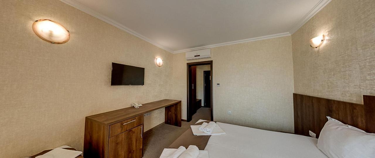 Hotel Pautalia 3*
